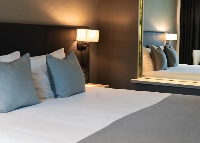 Der Valk Gorinchem-a27 4* חורקם